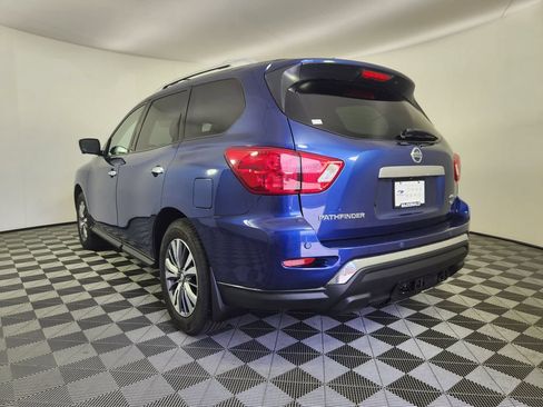Used 2020 Nissan Pathfinder SL AWD/4WD image 3