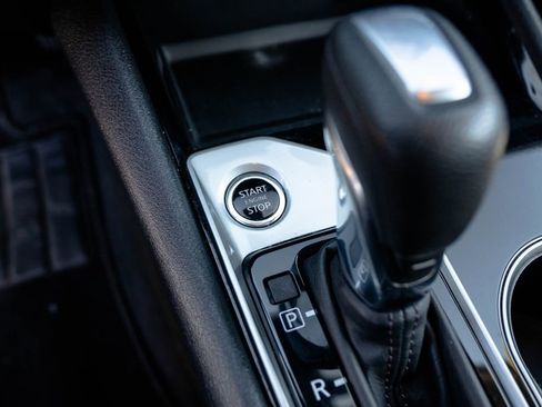 Used 2024 Nissan Altima 2.5 SV image 23