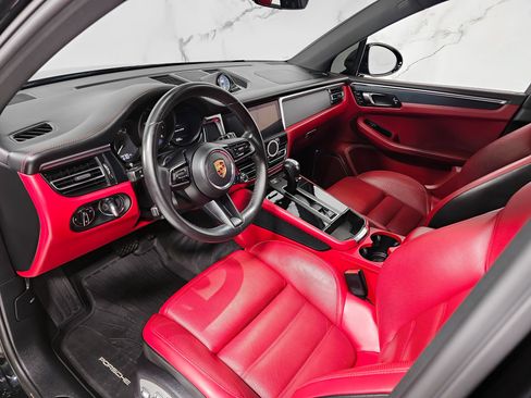 Used 2022 Porsche Macan GTS AWD/4WD image 31