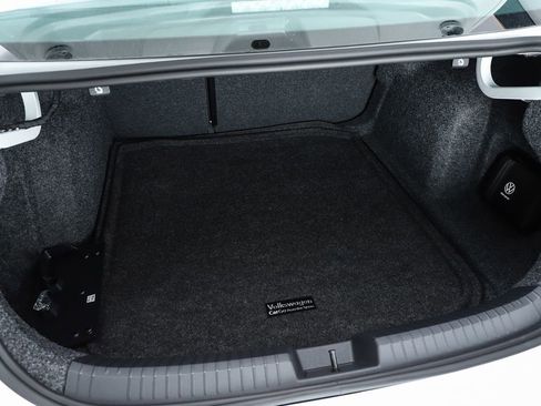 New 2026 Volkswagen Jetta SEL image 29