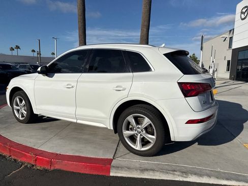 Used 2020 Audi Q5 2.0T Premium w/ Convenience Package AWD/4WD image 10