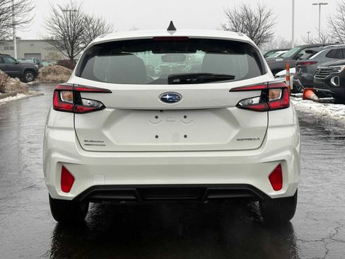 Certified 2025 Subaru Impreza 2.0i image 5