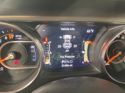 Used 2018 Jeep Wrangler Unlimited Sport S image 36