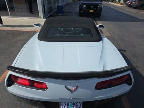 Used 2019 Chevrolet Corvette Stingray Convertible RWD image 12