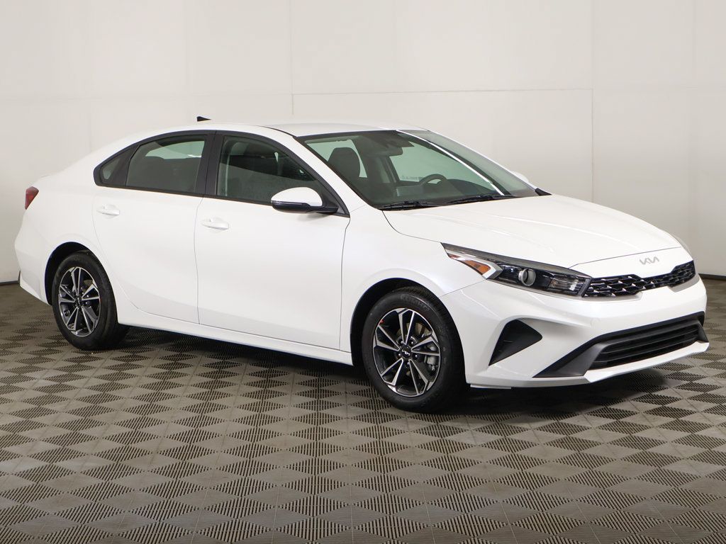 Used 2023 Kia Forte LXS w/ LXS Technology Package FWD image 47