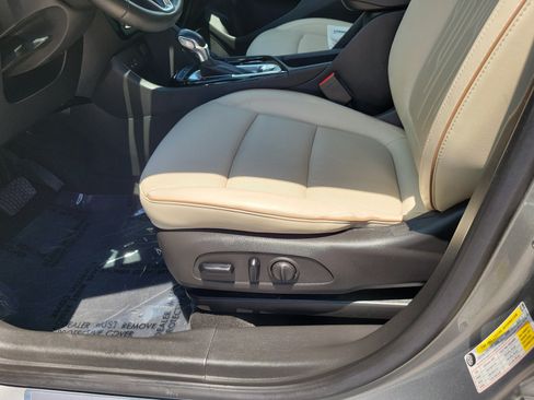 Used 2024 Buick Encore GX Avenir FWD image 12