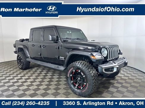 Used 2020 Jeep Gladiator Overland image 1