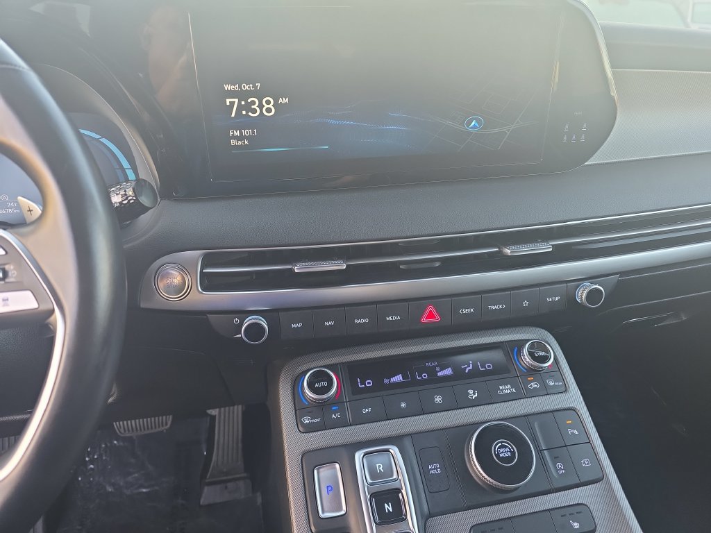 Used 2025 Hyundai Palisade SEL FWD image 16