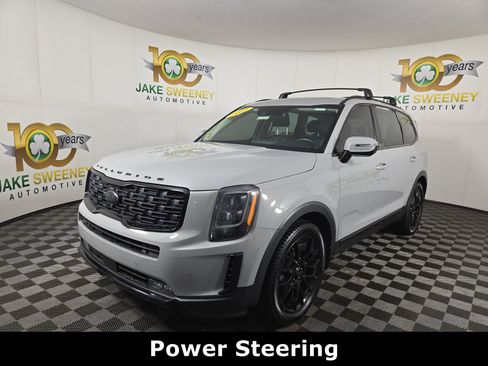 Used 2021 Kia Telluride SX w/ Nightfall Edition Package image 3