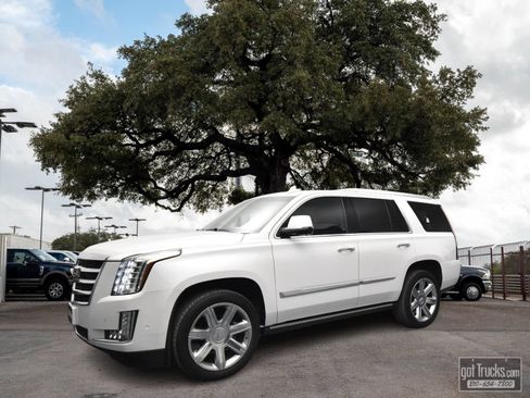 Used 2020 Cadillac Escalade Premium Luxury AWD/4WD image 1