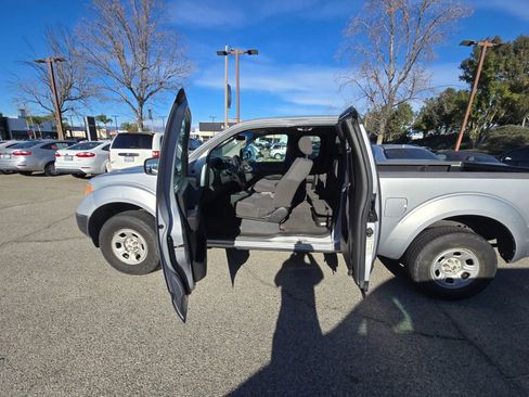 Used 2006 Nissan Frontier XE w/ (G01) XE Preferred Pkg image 13