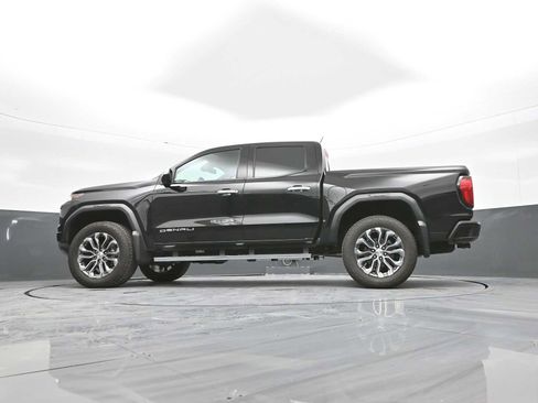 Used 2023 GMC Canyon Denali image 42