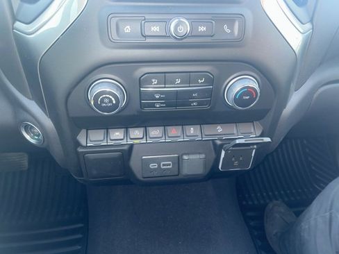 Used 2025 Chevrolet Silverado 1500 Custom Trail Boss image 31