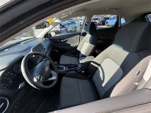 Used 2021 Hyundai Kona SEL w/ Cargo Package image 5