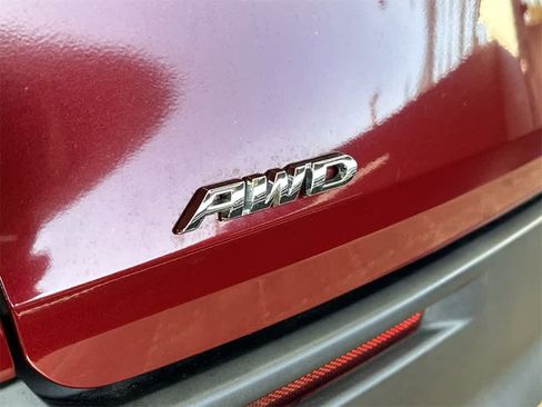 Used 2022 Toyota Sienna XLE w/ XLE Plus Package image 11