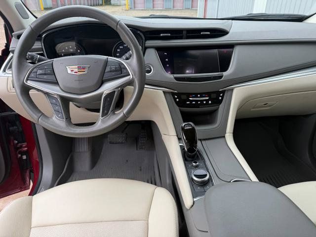 Used 2020 Cadillac XT5 Premium Luxury AWD/4WD image 13