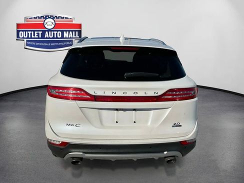 Used 2015 Lincoln MKC FWD w/ Equipment Group 101A Select image 4