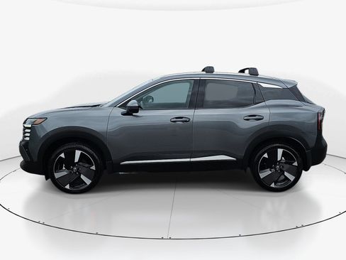 Used 2025 Nissan Kicks SR FWD image 7