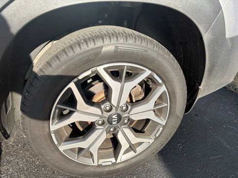 Used 2021 Kia Seltos EX AWD/4WD image 16
