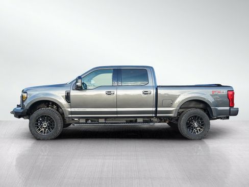 Used 2019 Ford F250 Lariat AWD/4WD image 2