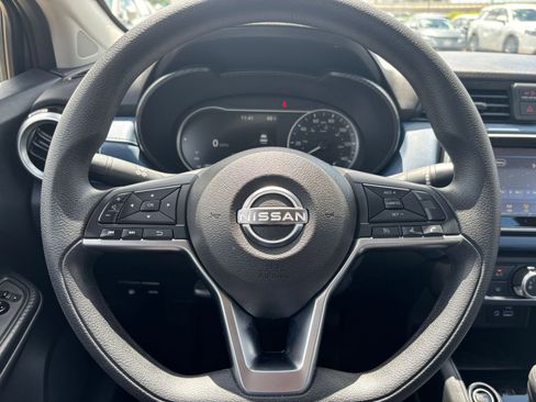 Used 2025 Nissan Versa SV FWD image 25
