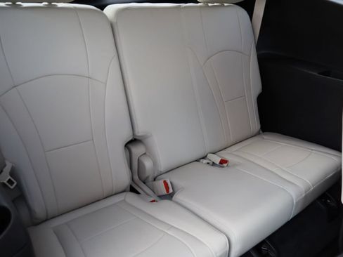 Certified 2024 Buick Enclave Essence w/ Sport Touring Edition FWD image 28
