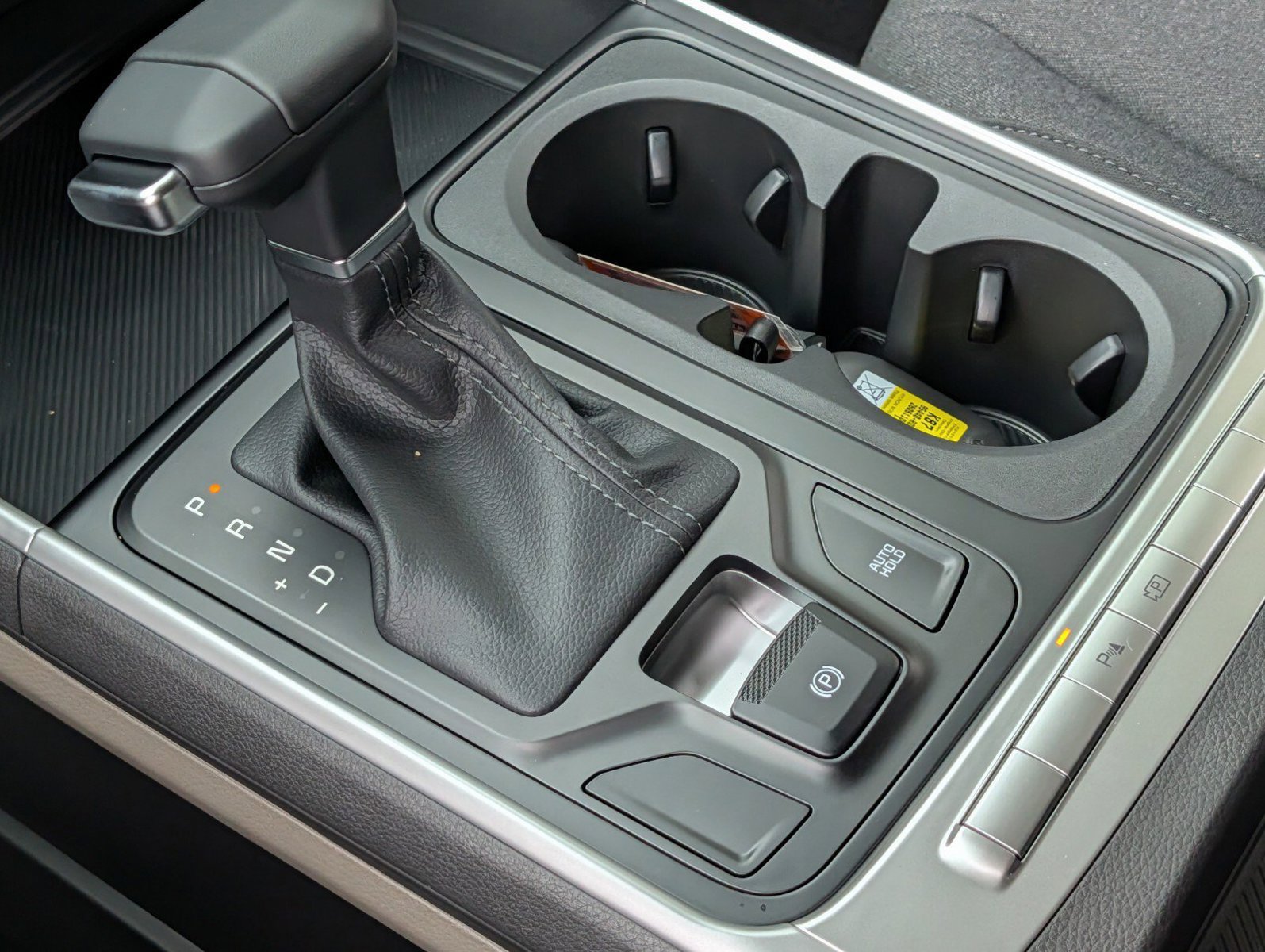 New 2027 Kia Carnival LX FWD image 9