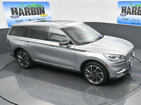 Used 2021 Lincoln Aviator Reserve w/ Equipment Group 202A image 29