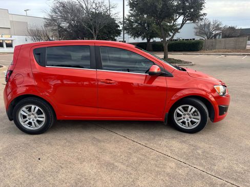 Used 2012 Chevrolet Sonic LT image 4