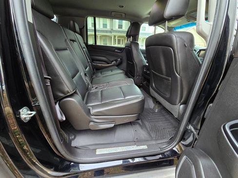 Used 2015 Chevrolet Suburban LT image 26