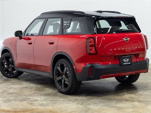 Certified 2025 MINI Cooper Countryman S image 12