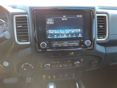 Used 2022 Nissan Frontier SV image 19