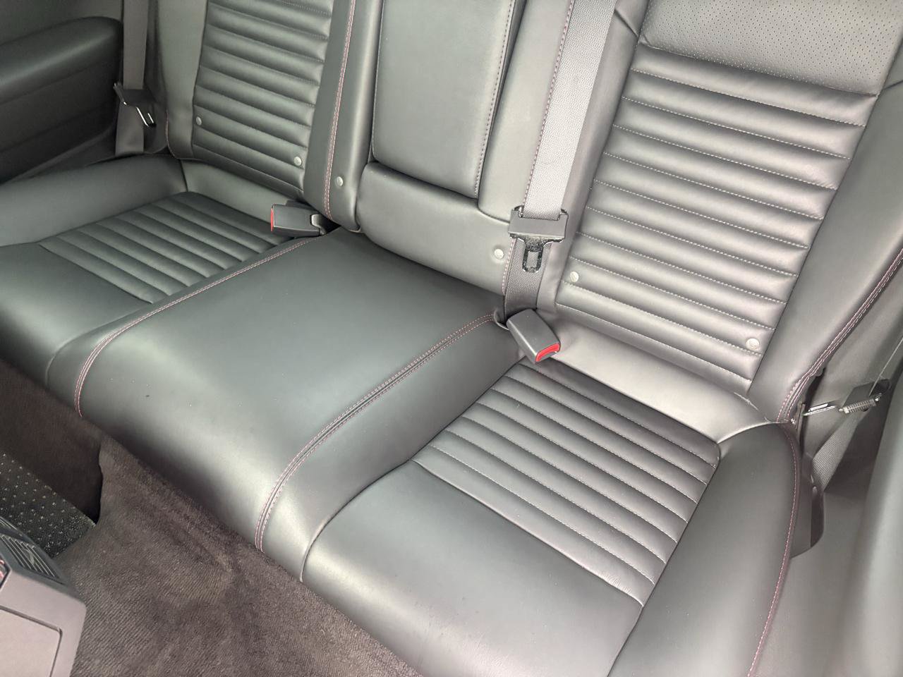 Used 2010 Dodge Challenger R/T RWD image 25
