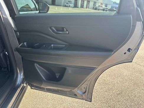Used 2026 Nissan Pathfinder SV AWD/4WD image 14