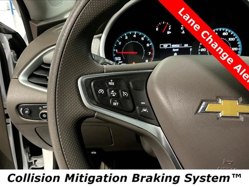 Used 2023 Chevrolet Malibu LT image 11