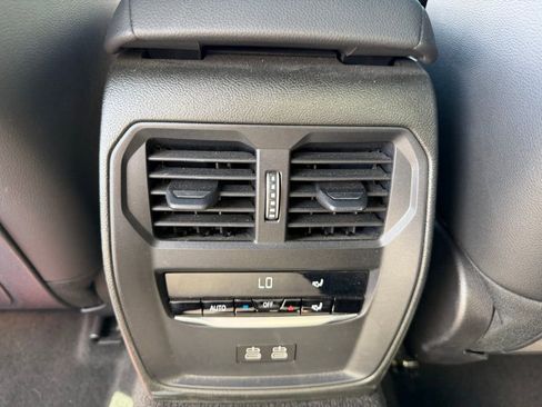 Used 2022 BMW 330i Sedan w/ Driving Assistance Package image 26