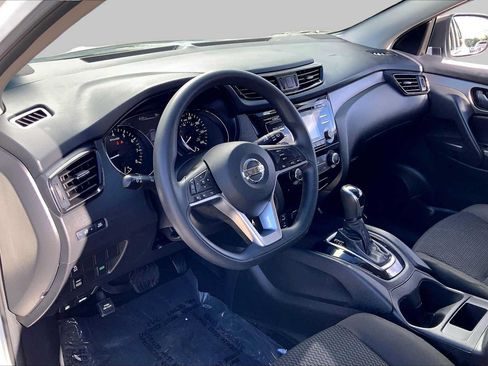 Used 2017 Nissan Rogue Sport S w/ S Appearance Package AWD/4WD image 16