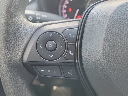 Used 2025 Toyota RAV4 LE FWD image 19