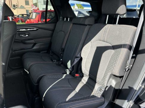Used 2025 Honda Pilot Sport image 22
