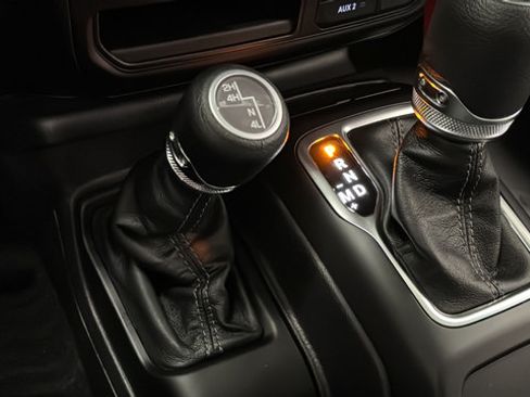 New 2026 Jeep Gladiator Sport AWD/4WD image 32
