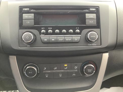 Used 2015 Nissan Sentra S image 18