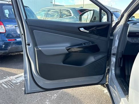 Certified 2022 Volkswagen ID.4 Pro image 8