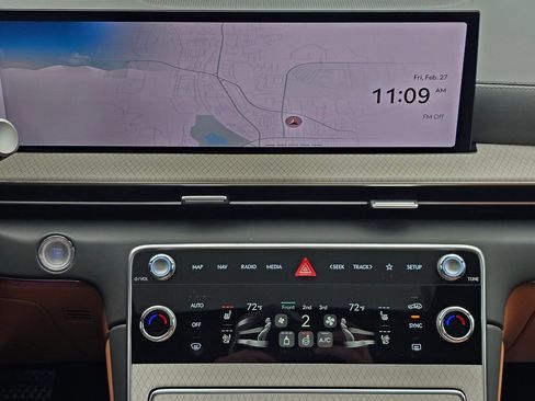 New 2026 Genesis GV80 2.5T Prestige image 13