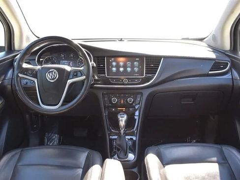 Used 2020 Buick Encore Essence FWD image 13