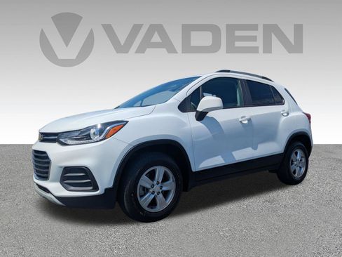 Used 2022 Chevrolet Trax LT AWD/4WD image 2