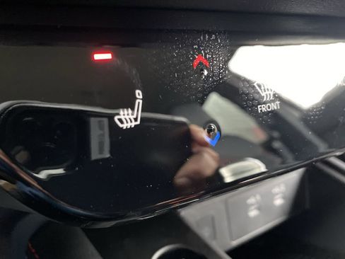 New 2026 Nissan Kicks SR w/ Cold Weather Package image 7