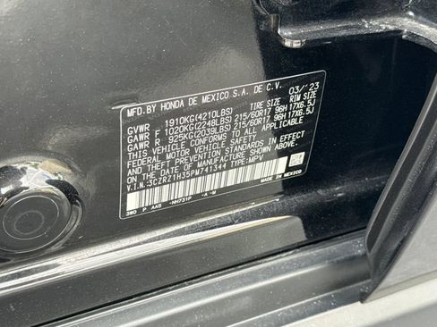 Certified 2023 Honda HR-V LX image 27