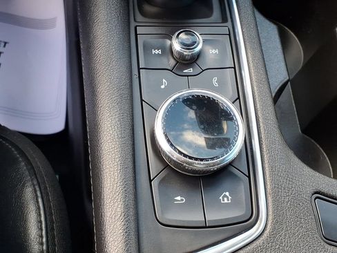 Certified 2022 Cadillac XT6 Premium Luxury AWD/4WD image 22