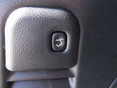 Used 2021 Jeep Grand Cherokee Limited X image 14