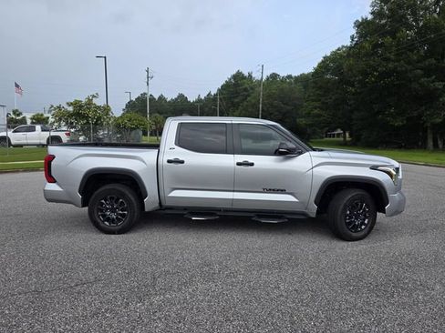 Used 2024 Toyota Tundra SR5 w/ SR5 Convenience Package AWD/4WD image 37